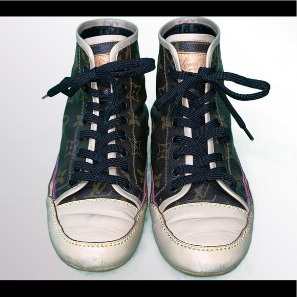 Louis Vuitton Stellar Monogram High Tops 4.5** - Picture 2 of 8